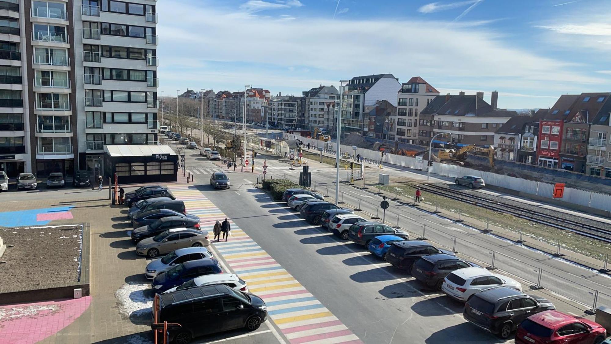 Studio Met Zeezicht Op Heldenplein 克诺克－海斯特 外观 照片
